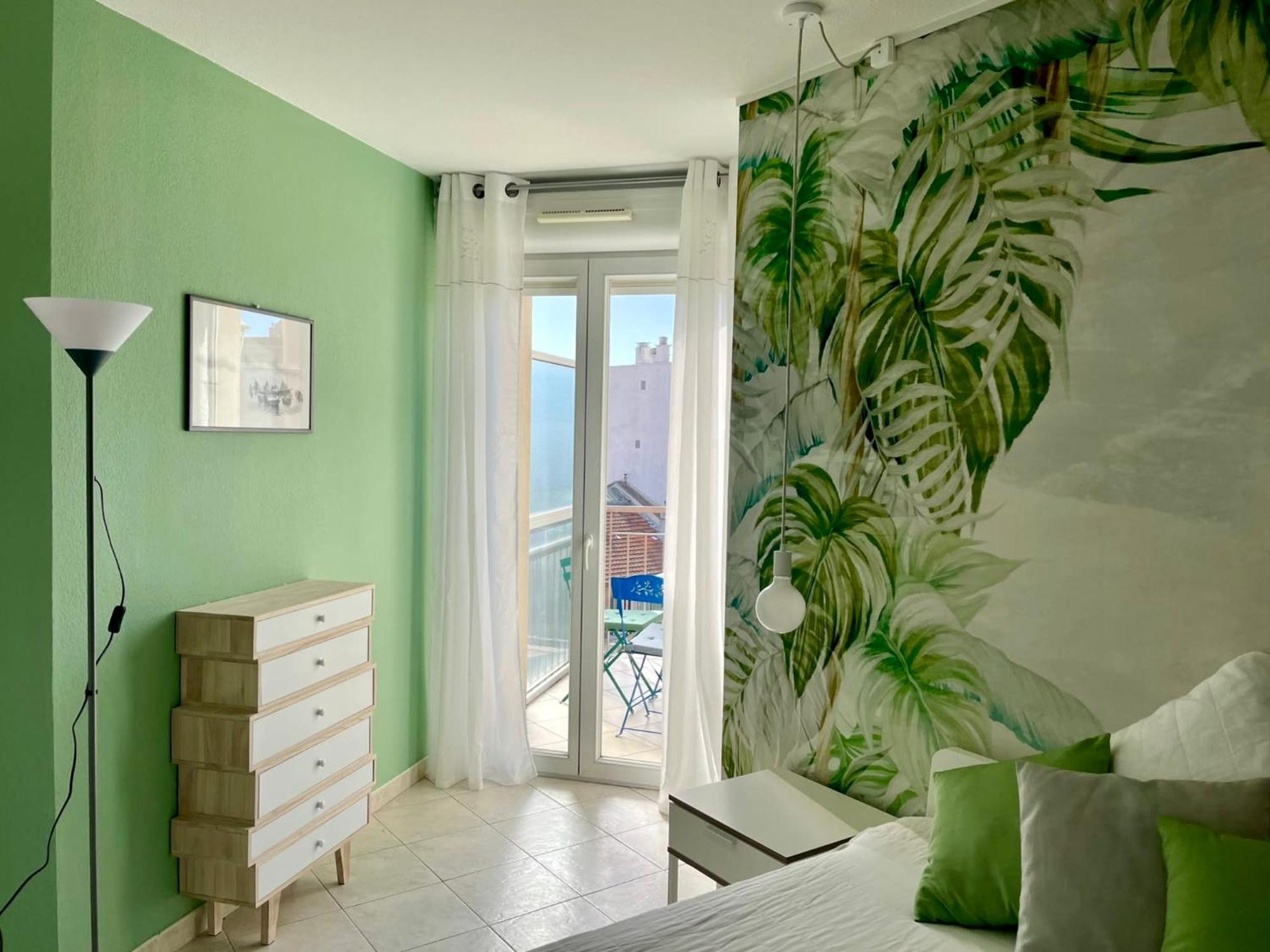 Risso - One Bedroom With Pool, Newly Renovated In Spring 2024 Nice Exterior photo